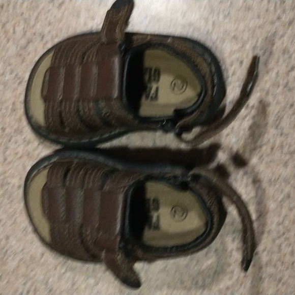 Faded Glory unisex size 2 brown sandals with hook & loop action flex - Picture 8 of 9